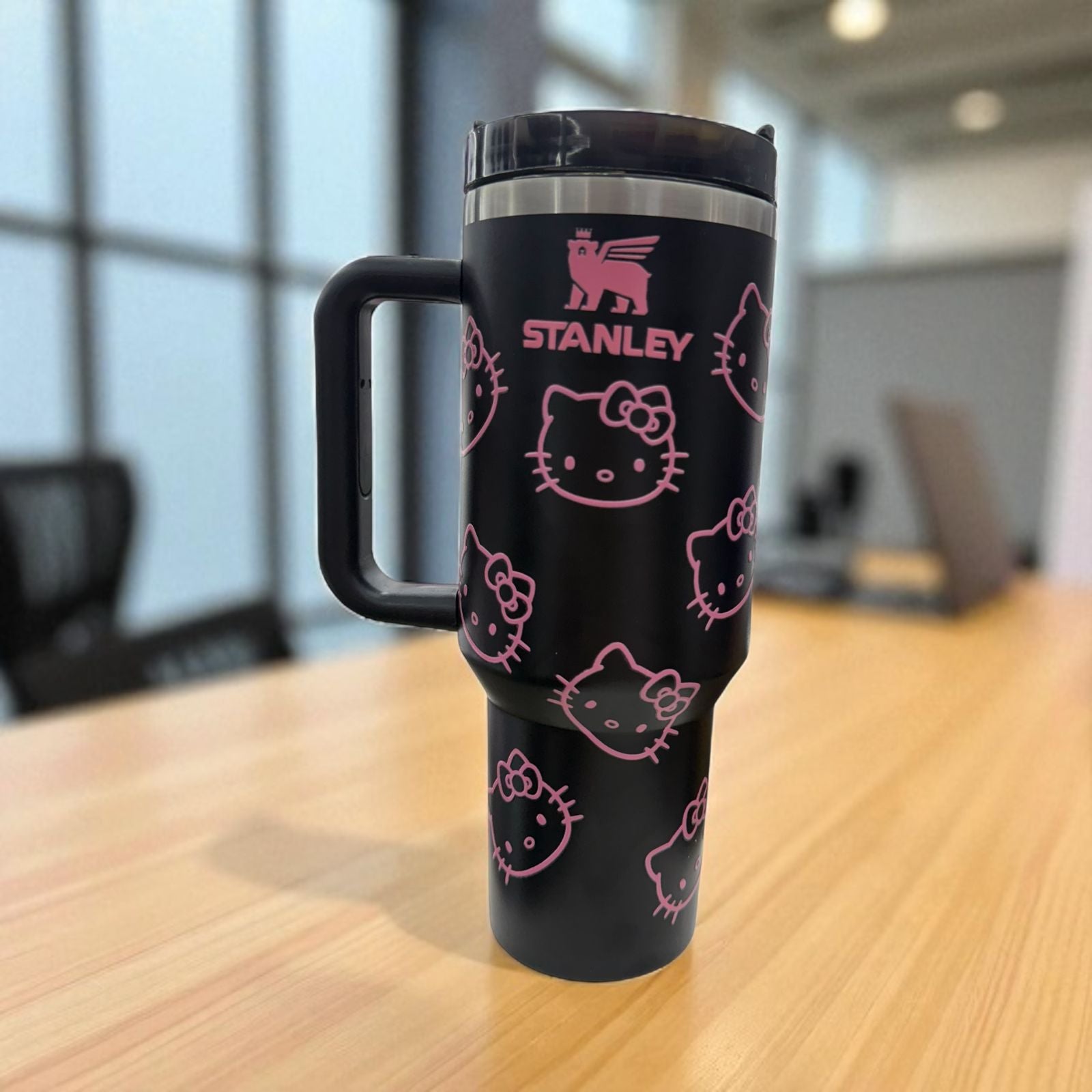 Termo Stanley  Hello Kitty 40 onz